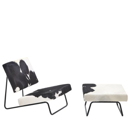 Hirche Loungesessel, Kuhfell, schwarz / weiß, Pulverbeschichtet, schwarz, mit Fußhocker