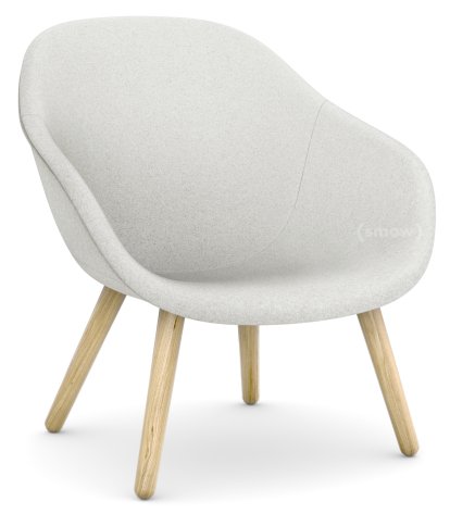 About A Lounge Chair Low AAL 82 Loungestuhl, Divina Melange 120 - hellgrau, Eiche lackiert, Ohne Sitzkissen
